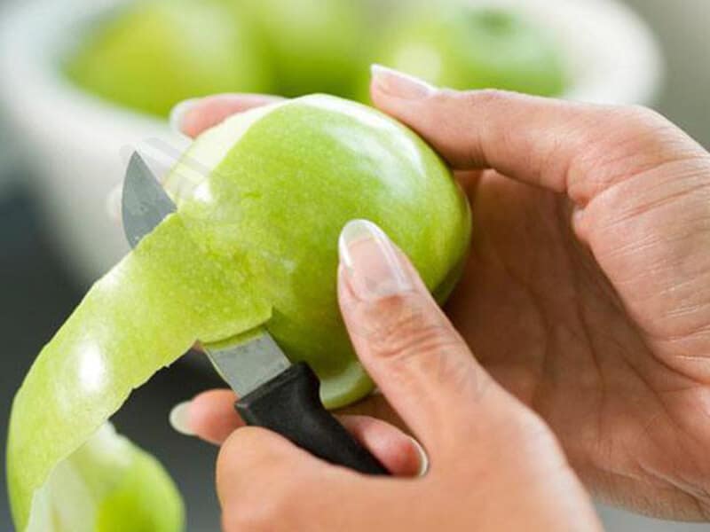 gọt vỏ loại bỏ thuốc trừ sau còn sót lại